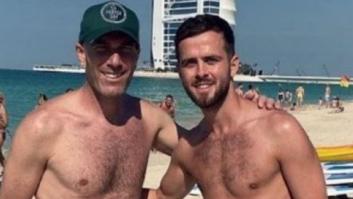 El llamativo detalle de esta foto de Zidane en bañador: ojo a su mano derecha