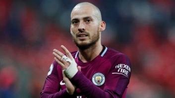 David Silva emociona con una foto junto a su hijo enfermo