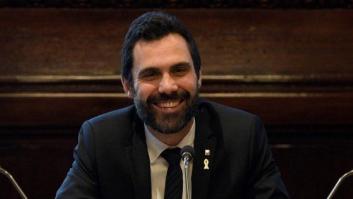 La Mesa del Parlament aprueba querellarse contra el juez Llarena