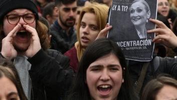 Una profesora del máster de Cifuentes le escribe una carta: "No sé si me recuerdas; francamente yo a ti no"