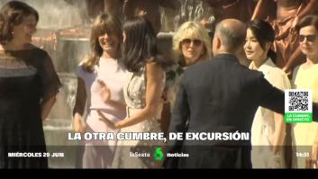 Begoña Gómez se coloca en la foto, aparece Letizia y así resuelven el entuerto