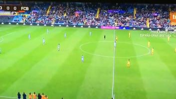 La imagen insólita que las cámaras han registrado al comienzo de la final de la Supercopa femenina de fútbol