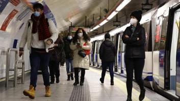 Margarita del Val hace un llamamiento si vas en bus y metro: no todos en la foto lo cumplen