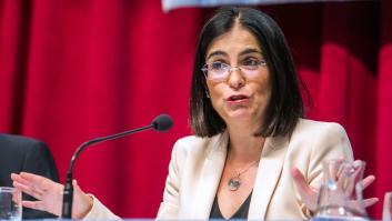 Darias destaca que en España hay "un nivel de protección adecuado" para hacer frente a los casos de covid