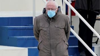 La vestimenta de Bernie Sanders es lo más comentado de la investidura: la clave son sus manos