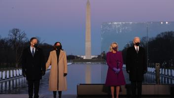 Nunca dos abrigos dijeron tanto como estos de Kamala Harris y Jill Biden