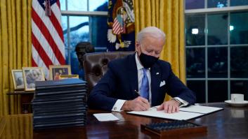 Biden cumple y da su primer giro de timón en Covid, crisis climática e inmigración