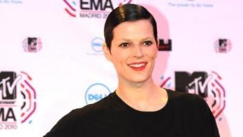 ¿Debe la Fiscalía actuar ante los tuits ofensivos contra Bimba Bosé?