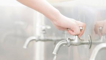 Inundemos de agua las aulas