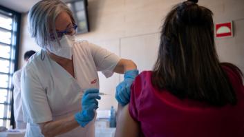 ¿Por qué deben vacunarse los infectados por el SARS-CoV-2?