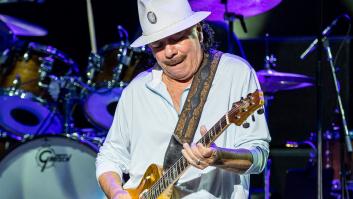 Carlos Santana se desmaya en pleno concierto en Michigan y es retirado del escenario en camilla