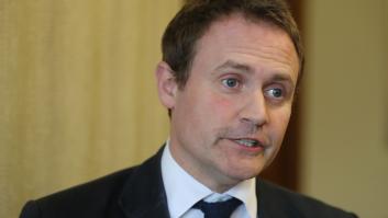 Tom Tugendhat, primer 'tory' en postularse para suceder a Boris Johnson