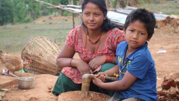 ¿Cuándo nos devolverán nuestras casas? Los niños de Nepal tras el terremoto