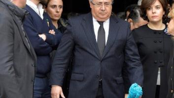 Esto es lo que quiere hacer Zoido con la bufanda que le regaló la madre de Gabriel