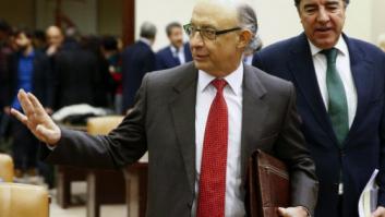 Montoro amaga con nuevos impuestos mientras aumenta la desconfianza sobre el déficit
