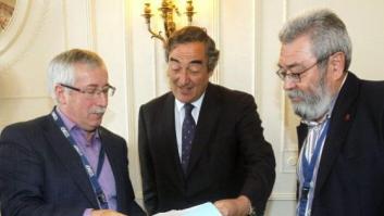 Patronal y sindicatos pactan una subida salarial del 1% para 2015 y del 1,5% para 2016