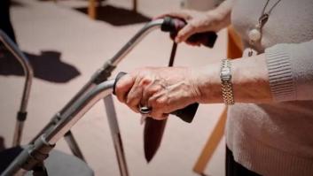 Una joven de 31 años se muda a una residencia de ancianos y no lo cambia por nada: "Me encanta la vida tranquila"