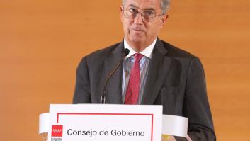 El consejero de Educación de Madrid dice que una pareja que cobra 143.000 euros es "clase media"