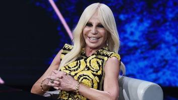 Donatella Versace afirma que la marca dejará de usar pieles en sus creaciones