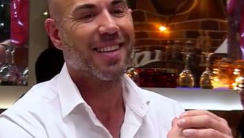 Esperaba encontrarse a un chulo pero cuando lo ve en directo entra en estado de histeria