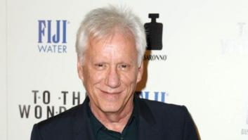 El actor James Woods sale en defensa de Trump con una foto que indigna en Twitter