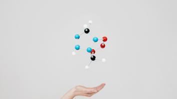 Logran por primera vez modificar los enlaces entre átomos de una única molécula