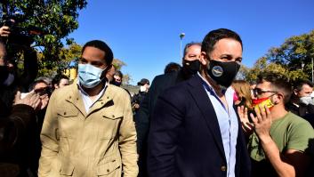 Especialistas en odiar: el banquillo ultra de Vox en Cataluña