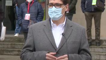 Hay un detalle en esta imagen de Illa que está provocando bromas: es muy evidente