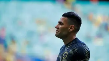 Falcao critica que no se permitan los abrazos al celebrar goles en Alemania