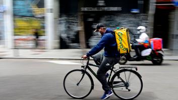 "Ídolo": Un 'rider' triunfa con su gesto a los manifestantes convocados por Vox