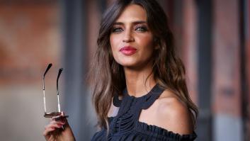 Sara Carbonero comparte una foto con su nuevo 'look' y muchos le sacan un parecido razonable