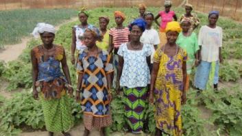 Mujer y dueña de la tierra