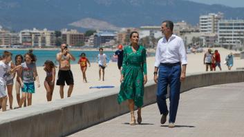 El error en este tuit de los reyes en Palma por el que les están lloviendo críticas: "Eso no existe"