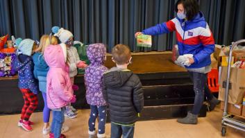 Joe Biden y Mitt Romney proponen una renta básica universal para los niños