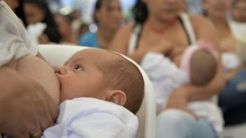 Una mujer transgénero consigue amamantar a su bebé gracias a unas hormonas