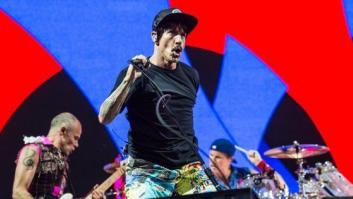 Viajan a Irlanda a ver a Red Hot Chili Peppers y se encuentran con un concierto de gaitas