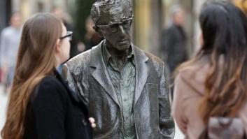 Una plataforma feminista pide la retirada de la estatua de Woody Allen en Oviedo