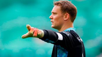 Un vídeo muestra a Manuel Neuer coreando una canción fascista