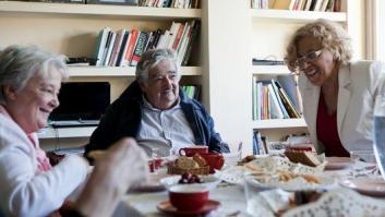El encuentro entre Manuela Carmena y José Mujica (FOTOS, VÍDEO)