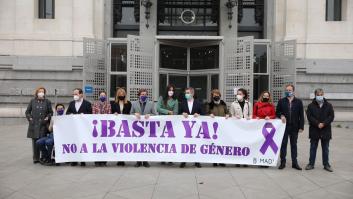 Ortega Smith (Vox) indigna por lo que ha hecho en el minuto de silencio por la última víctima de violencia machista