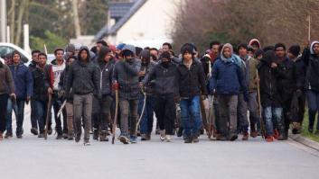 Una violencia "jamás vista" entre migrantes en Calais deja varios heridos graves