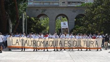 El actor Joaquín Kremel lleva 17.000 'me gusta' con su escueta respuesta a esta pancarta