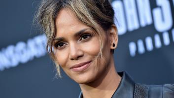 Halle Berry luce tipazo a los 53 años al recrear la mítica escena de 'James Bond'
