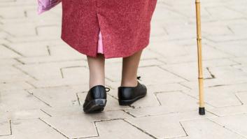 Las nietas de una mujer con demencia emocionan con lo que han hecho para que se acuerde de ellas