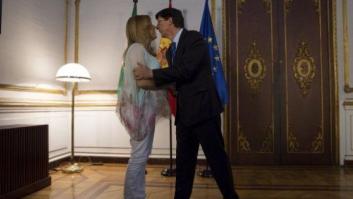 PSOE y Ciudadanos cierran el acuerdo para la investidura de Susana Díaz