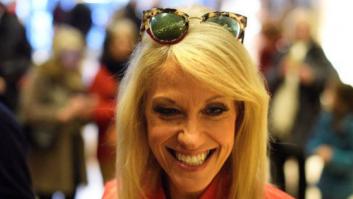 Kellyanne Conway tuitea 'Te quiero' a un supremacista blanco y luego dice que no ha sido ella