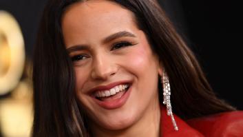 Críticas a Rosalía por lo que ha hecho con un instrumento en su último vídeo: "Prueba al revés"