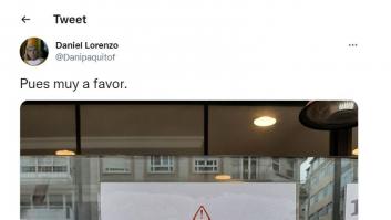 Publica el cartel que se ha encontrado en una cafetería y la imagen se convierte en fenómeno viral