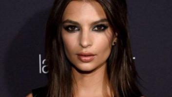 Emily Ratajkowski obliga a disculparse a un reportero del NYT que llamó "puta" a Melania