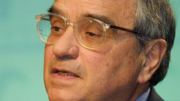 Cuatro expresidentes del Gobierno apoyan a Martín Villa ante la jueza de la querella argentina